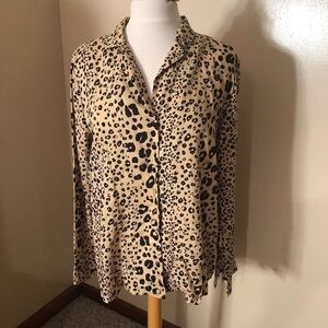 Ecowish Animal Print Button Down Shirt Sz M NWT